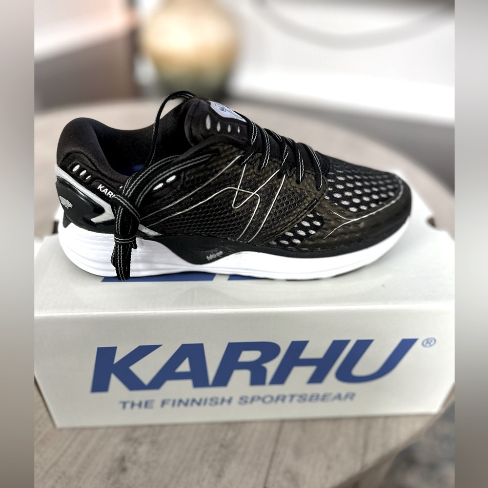 Karhu Synchron 🆕